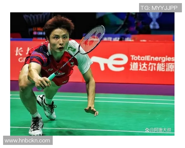 成都羽毛球队在挑战赛中以77分稳居积分榜首位展现强劲实力